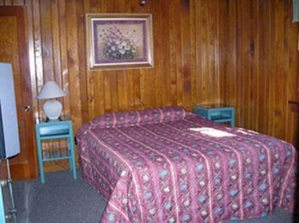 Cabins at Twinbrook Resort