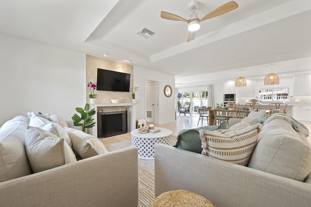 Latitude Adjustment Ami 3 Bedroom Home