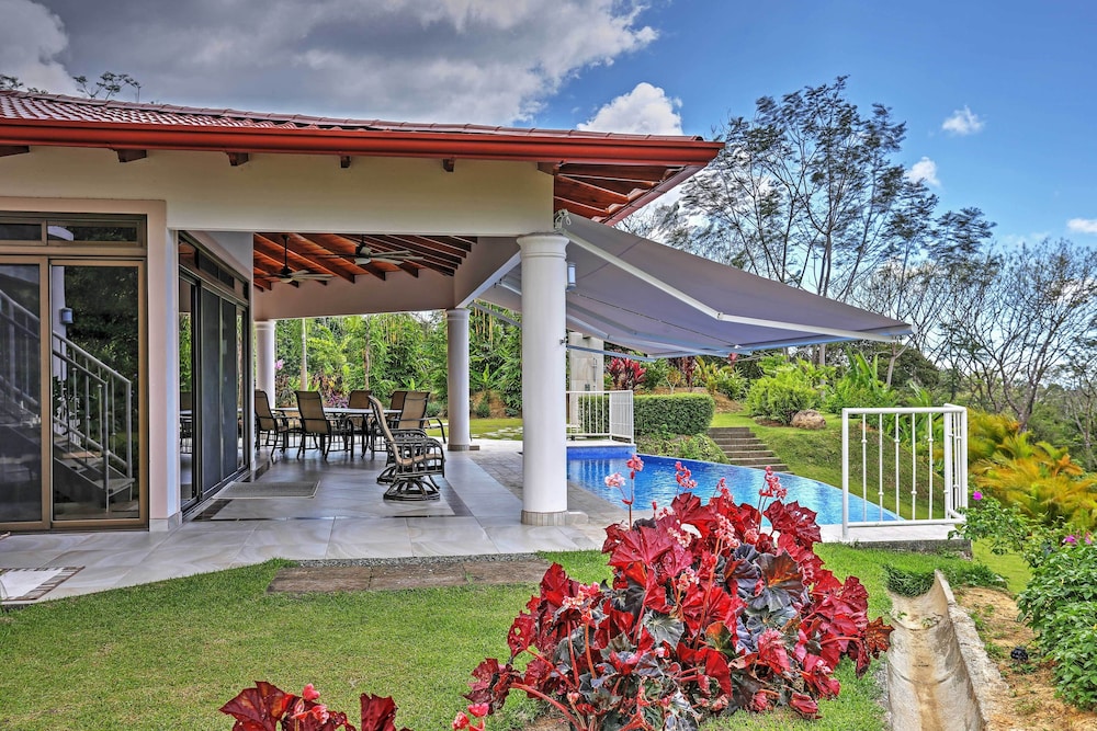 Stunning Casa de la Roca House w/ Infinity Pool!