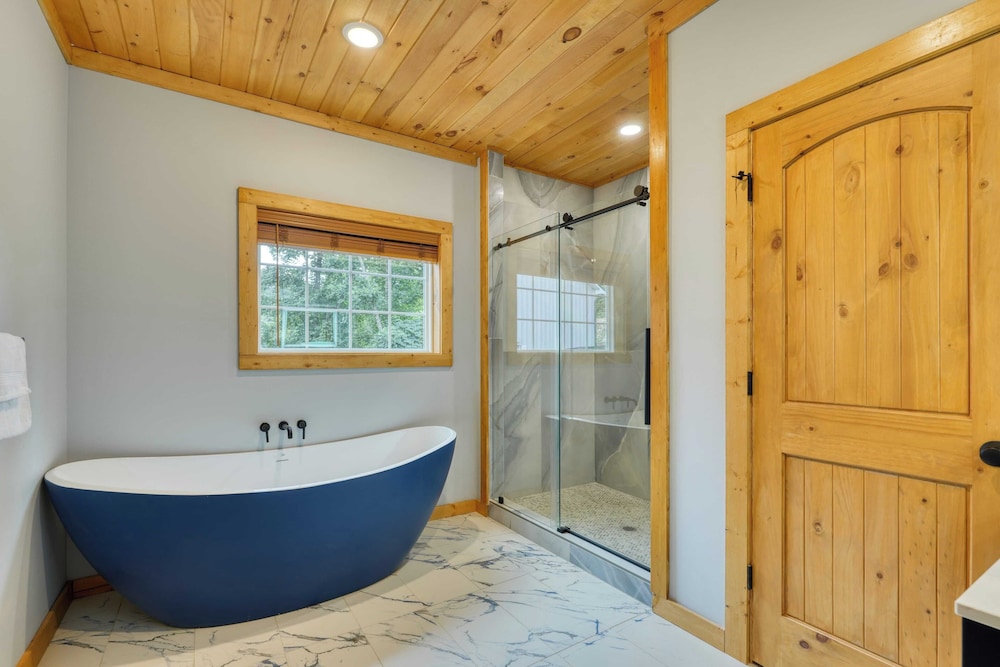 Hot Tub, Game Room & Views Near Downtown Gatlinburg Perfect Too by Avantstay