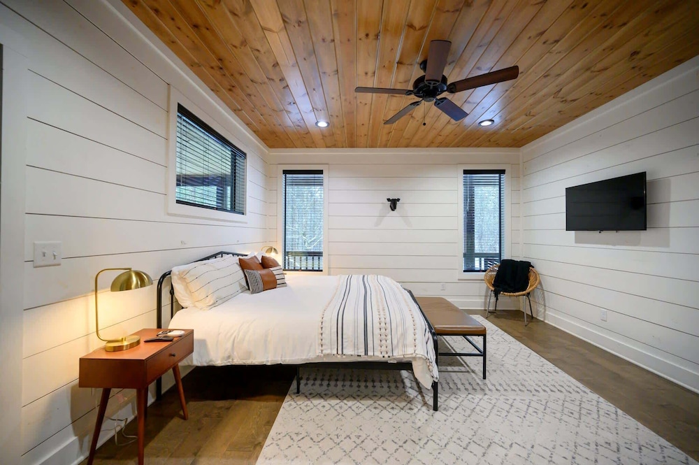 Quiet/private Cabin - Couples/family - Ideal Location