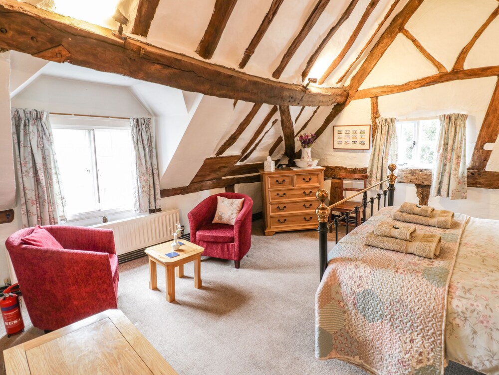 Apple Tree Cottage view 3