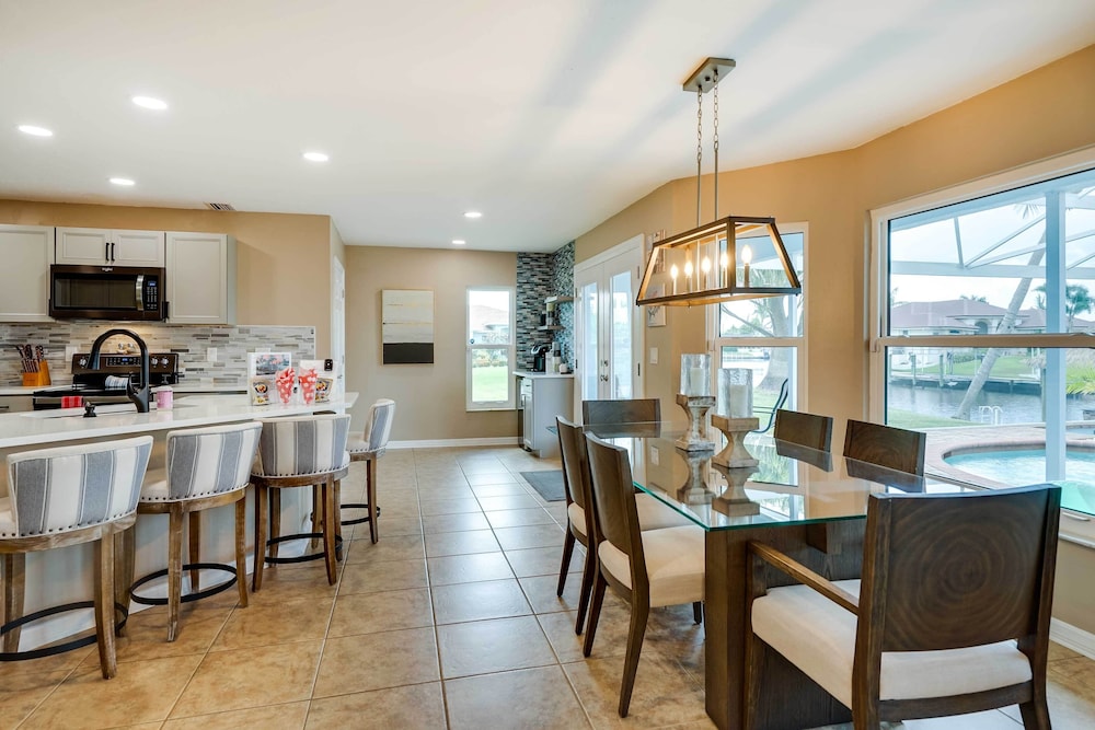 Family Home w/ Outdoor Oasis in Cape Coral! view 4
