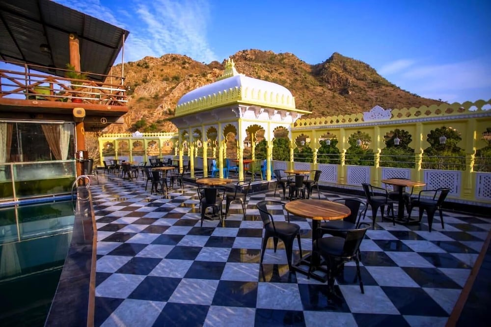 Badi Garh Resort