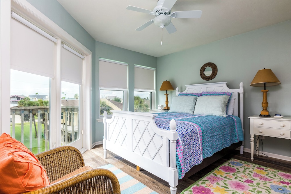 Casa de Mar by Ryson Vacation Rentals