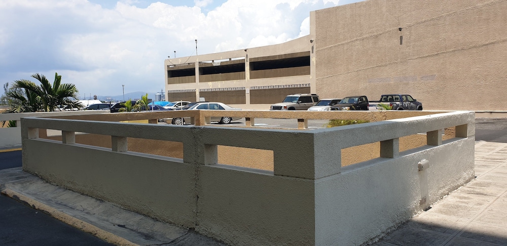 Photo 12