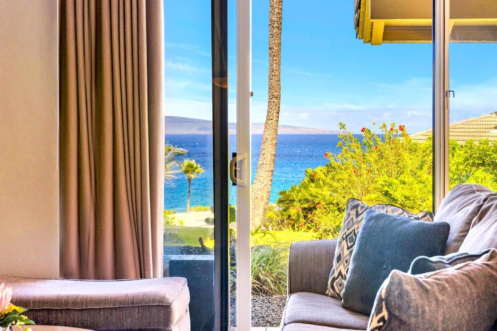 NEW KBM Resorts Free CAR Kapalua Bay Villas Ocean View 1-bedroom Condo Steps to Beach With Spacious Lanai! Kbv-24g3