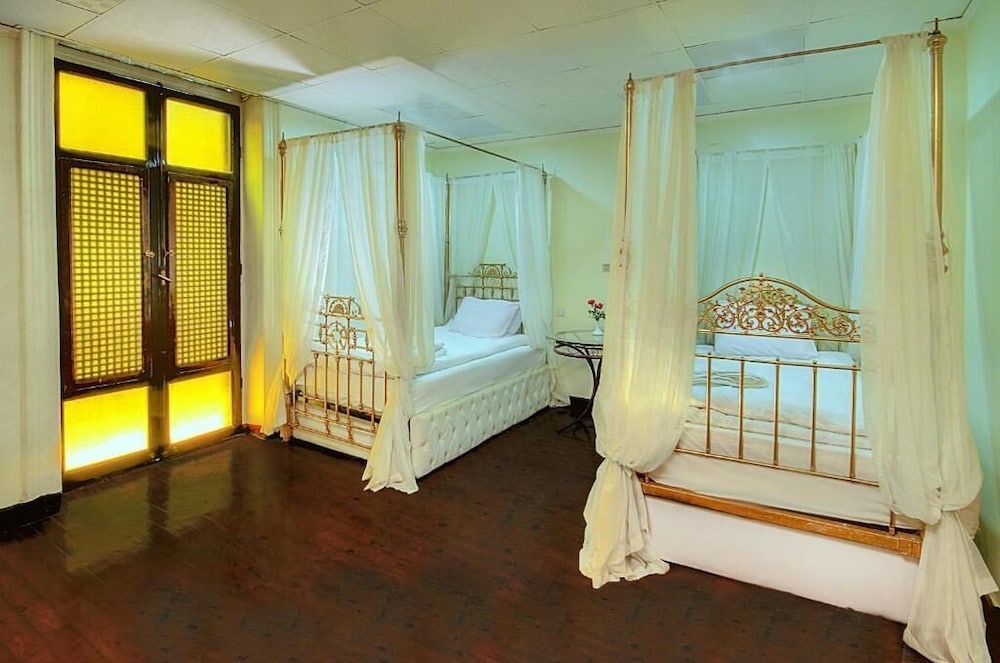 Kings Palace - Hostel