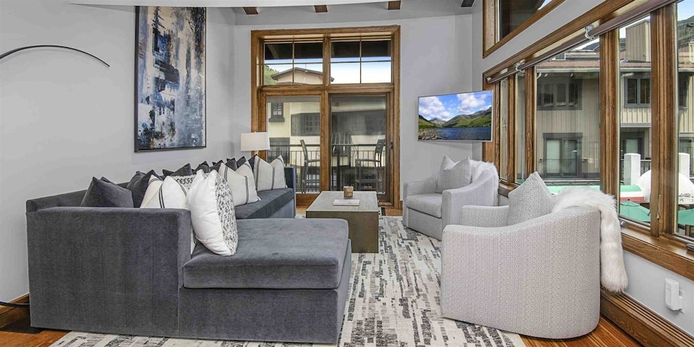 Luxury 3 Bedroom Condo in the Heart of Vail Village