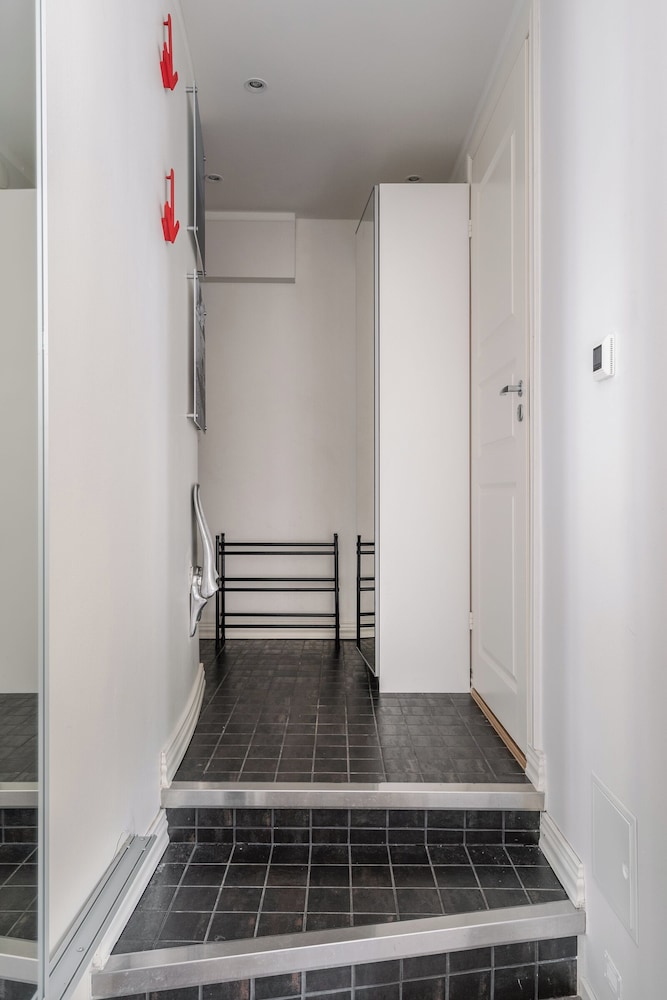 Renovated Top Floor Studio in Kallio