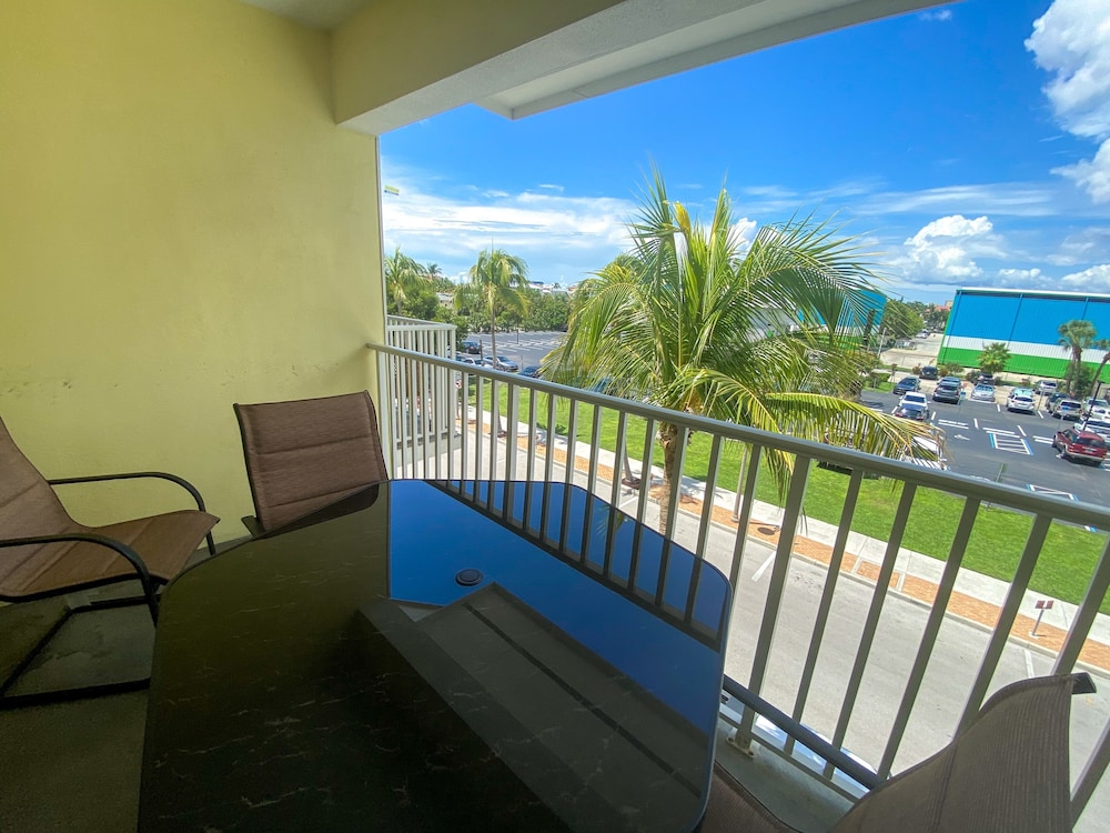 Harbour House At The Inn Unit 305 2 Bedroom Condo by RedAwning