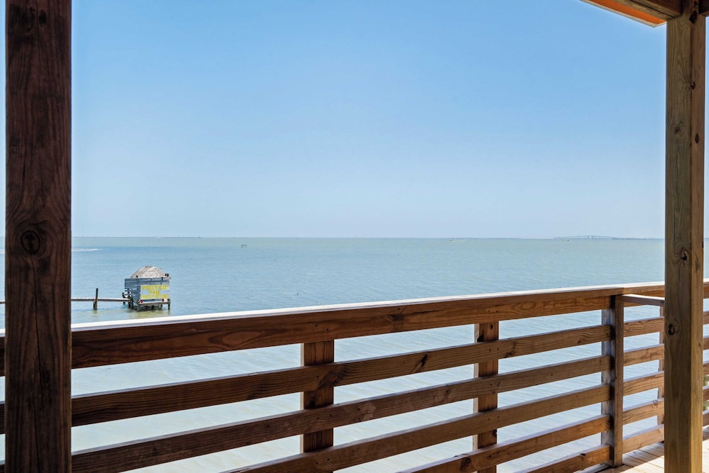 2 Waterfront Homes w/ Views, Pool, Boat Dock Laguna Village Oasis by Avantstay