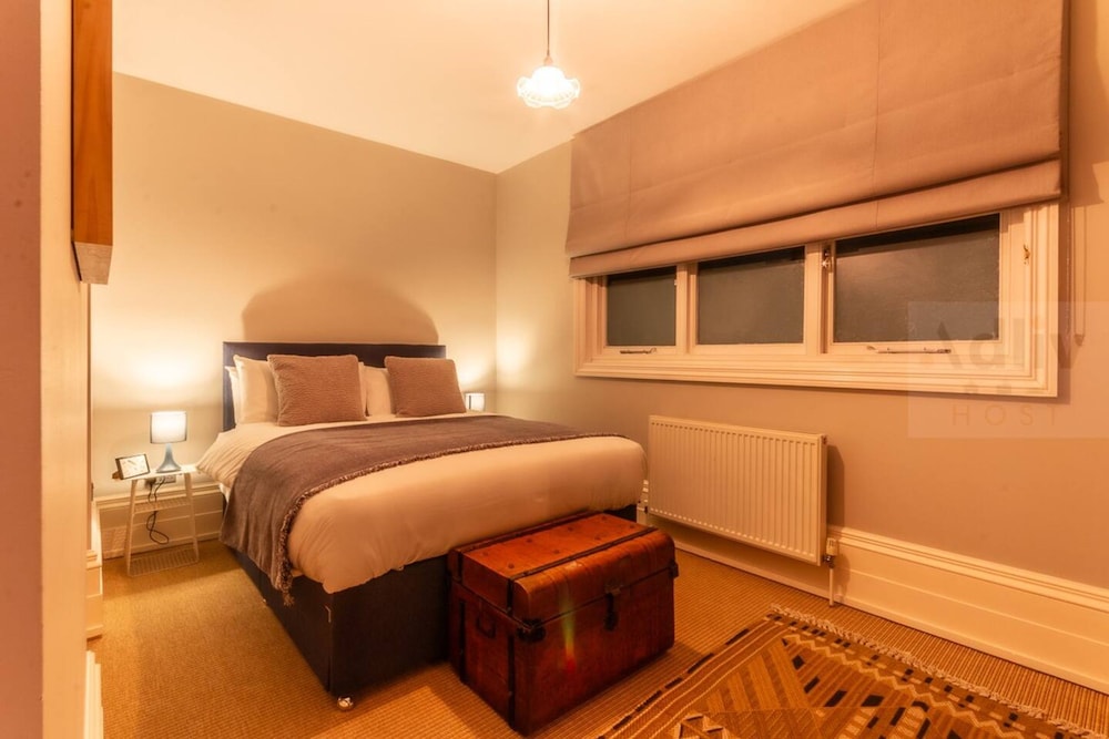 Historic Seaview Gem in Ramsgate by Adliv