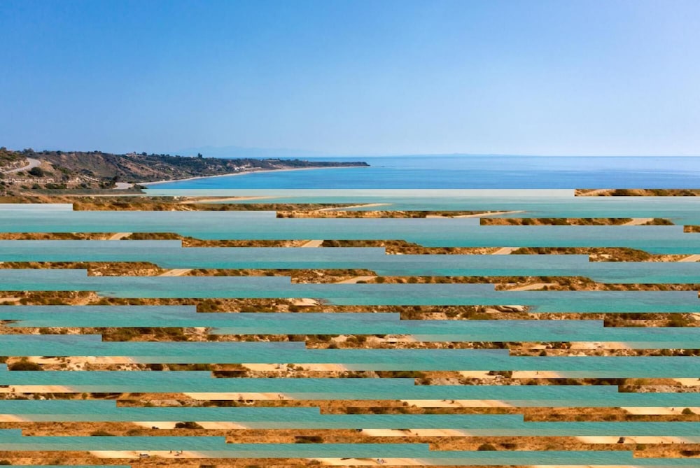 Villa Peach Large Private Pool Walk to Beach Sea Views A C Wifi Car Not Required - 2181 view 4