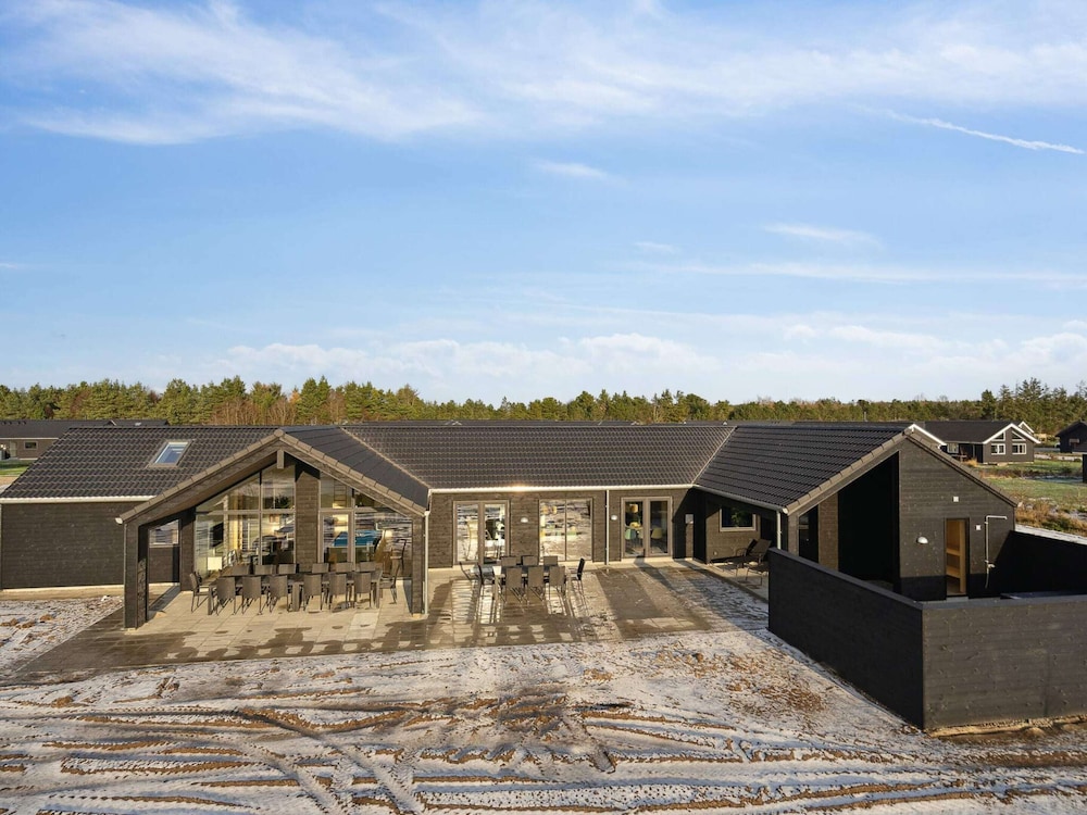 5 Star Holiday Home in Norre Nebel