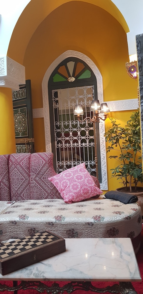 lounge