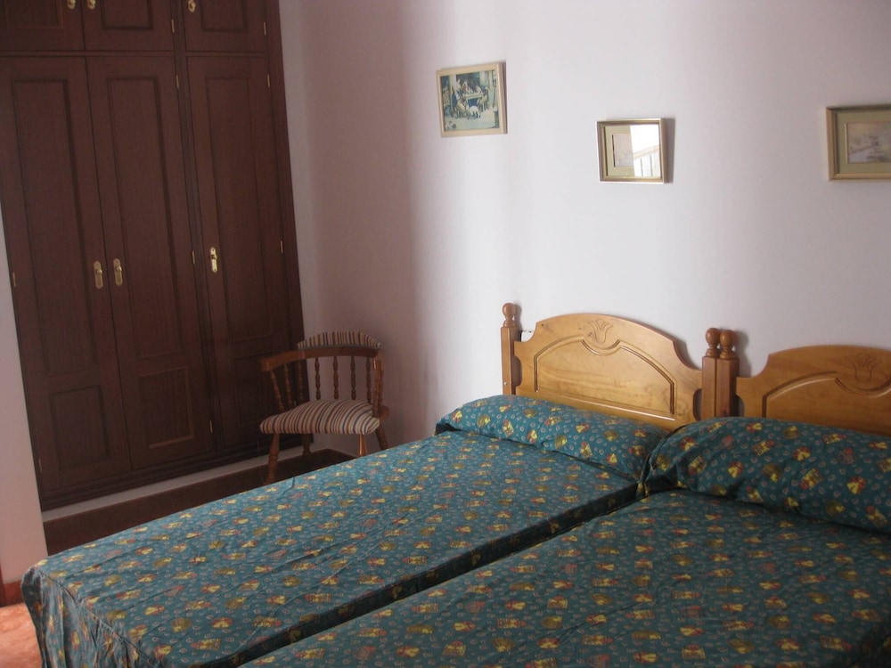 Complete House in Cuevas del Becerro photo 4