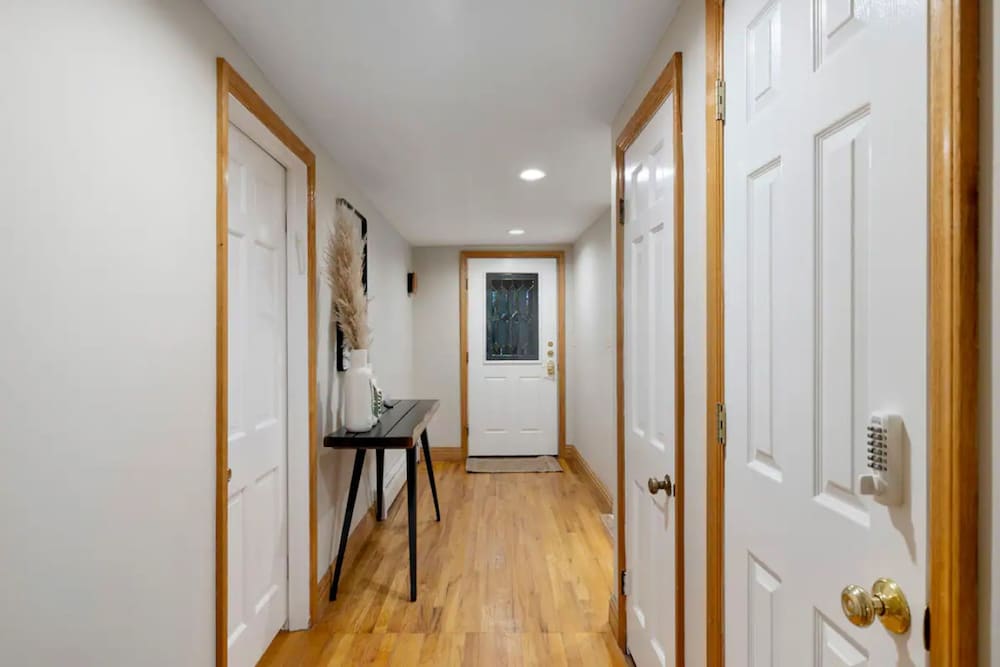 Cozy Winter Escape 1 Hr From NYC Trails Nearby
