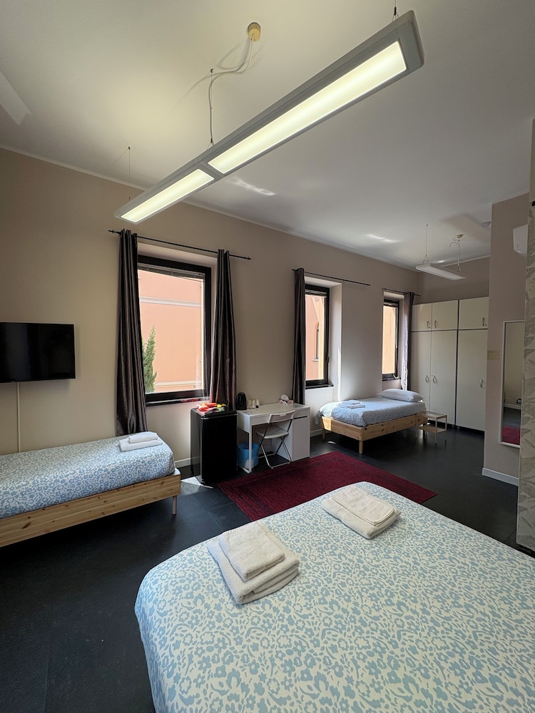 The Central Rock Inn camere con bagno privato self check in