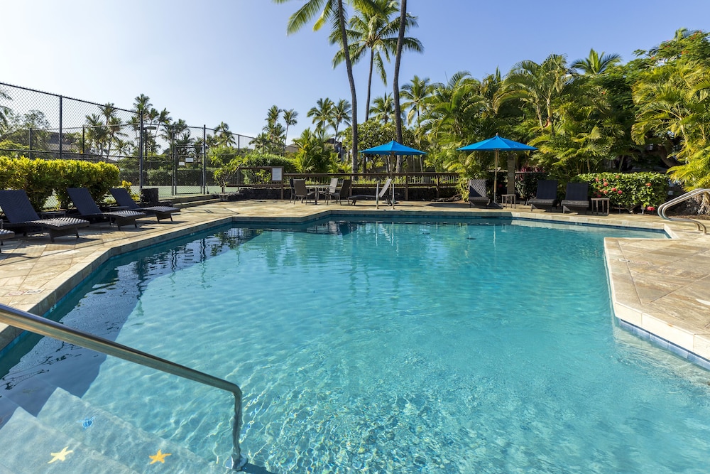 Konaloa Unimpeded Views of the Ocean