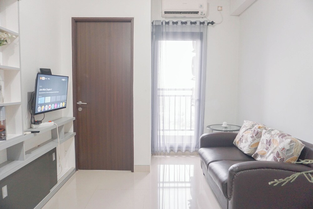 Comfy And Homey 2Br Transpark Cibubur Apartment
