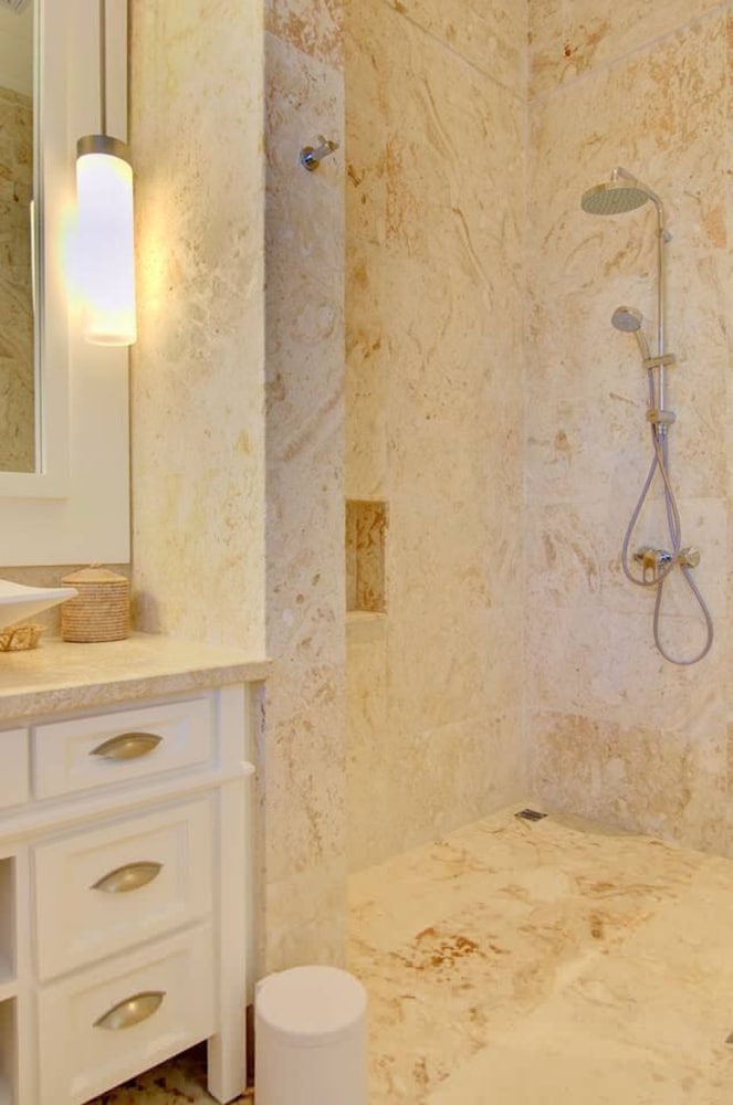 Villa Alta Gracia w Private Pool Designer Decor