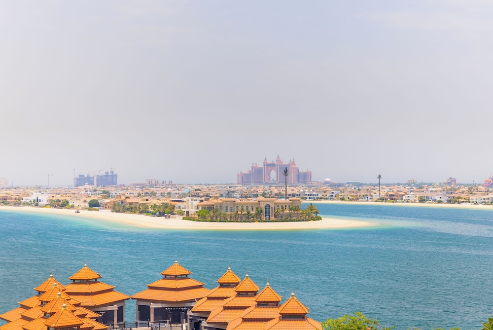 EDEN'S Homes & Villas - Anantara Palm Residences