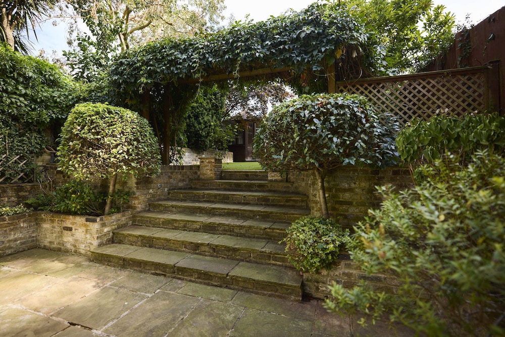 Southwood Retreat on Highgate