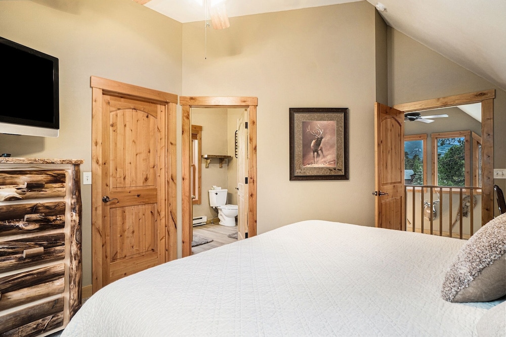 Solitude Eagle 5 - Estes Park 2 Bedroom Condo by RedAwning - Property Image 27