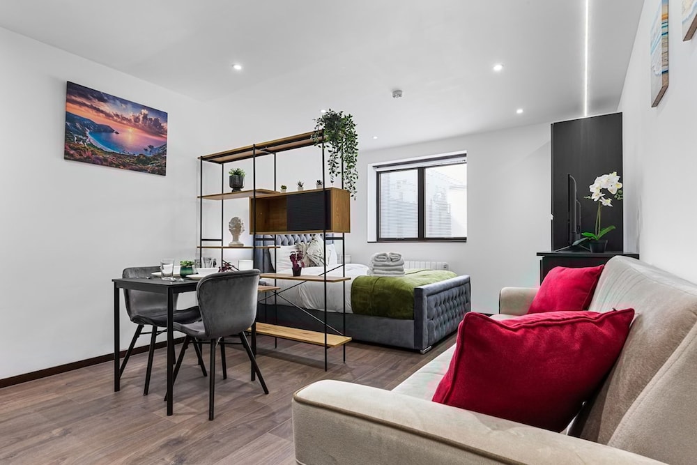 Chic Studio in Golders Green Near Tube Station
