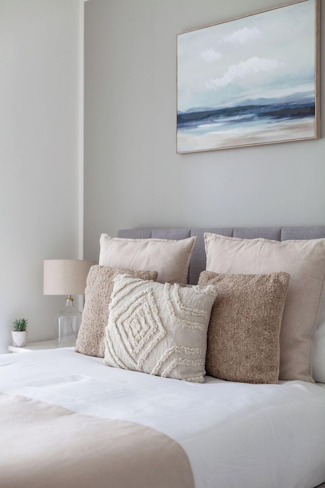 The Colindale Luxury Apartment