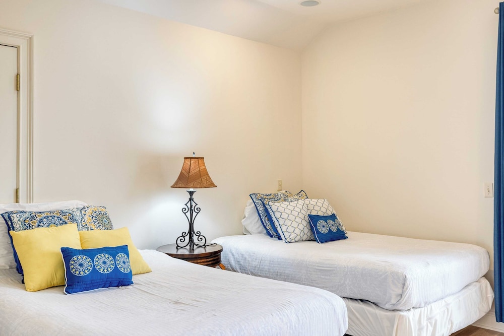 11 Singleton Beach by Avantstay Oceanfront Retreat w/ Private Pool + Boardwalk Near Hilton Head Hotspots