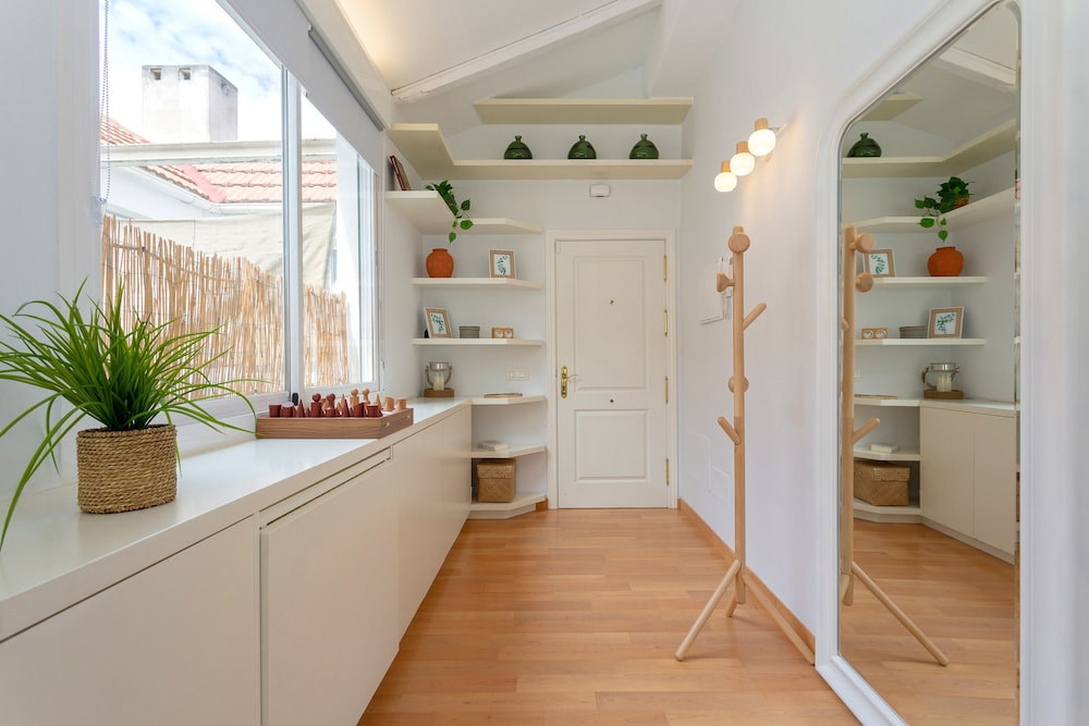 Stylish Penthouse Private Terrace Plaza Mitjana