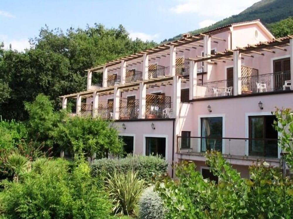 Hotel Martino - Image 1