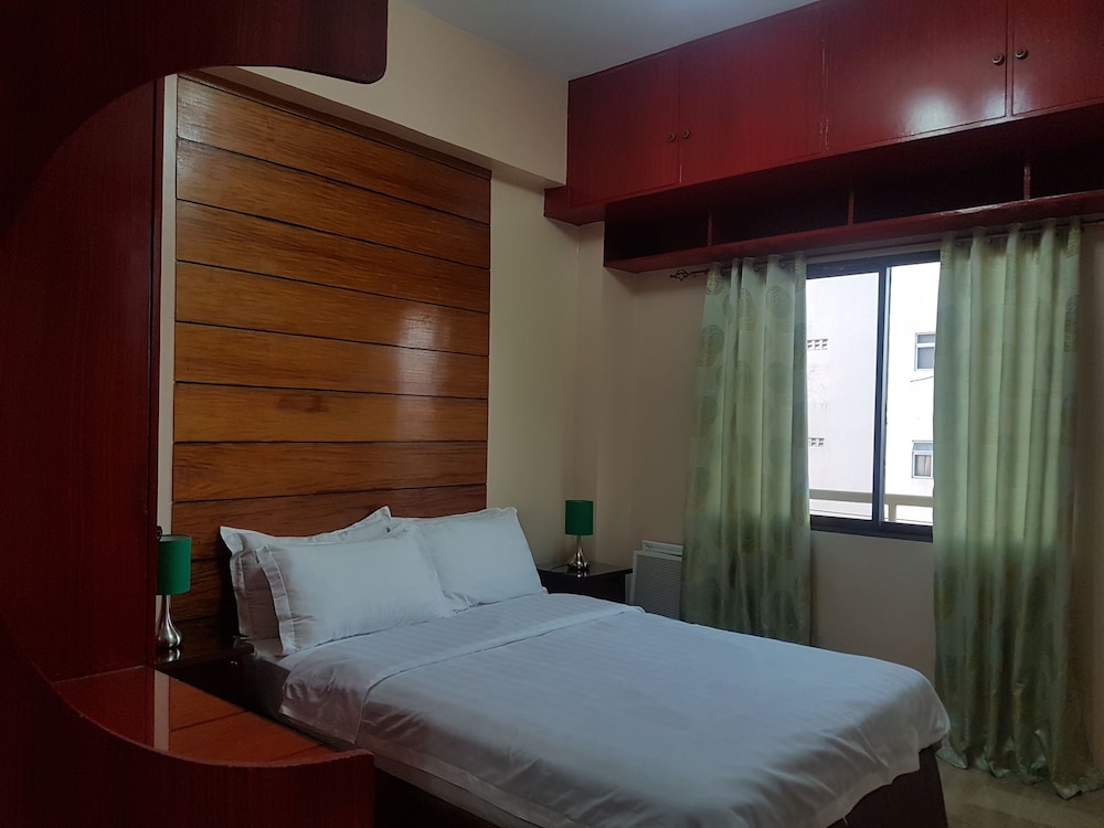 TSC Suites by Eastland Residences
