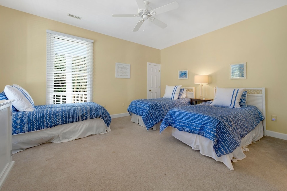 Serene Golf Course Retreat Nestled In The Heart Of Debordieu 3 Bedroom Home by Peace Vacations view 4