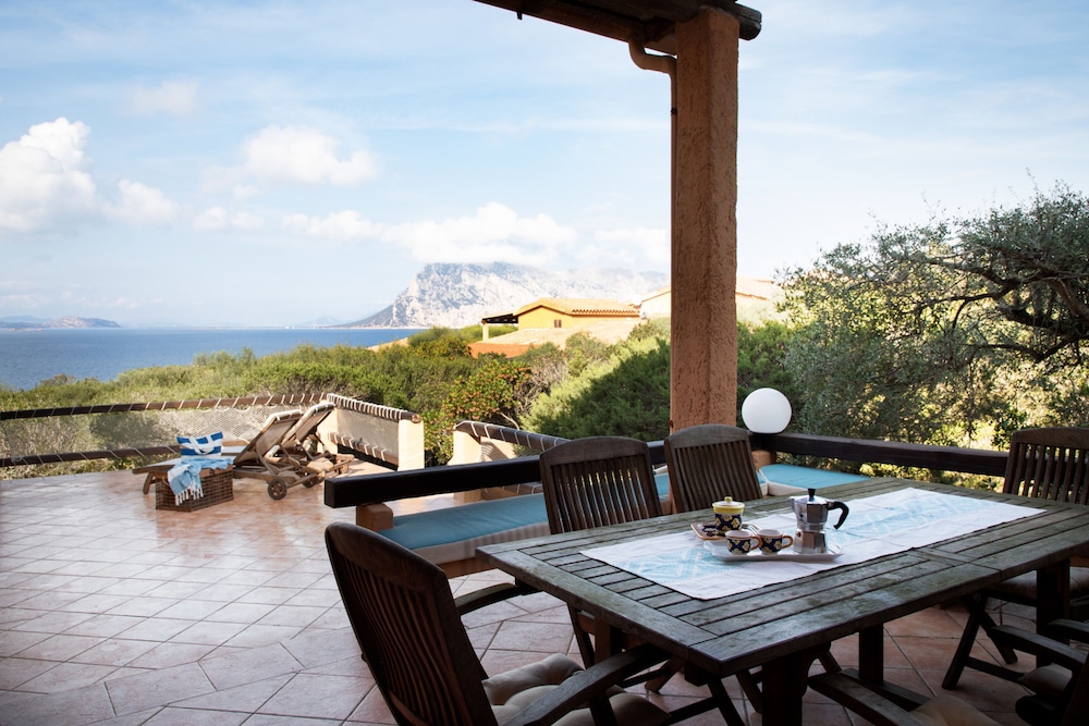 Breeze of the Coast by Wonderful Italy