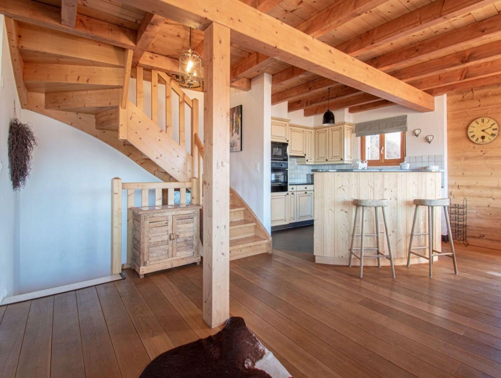 Chalet in Veysonnaz With hot tub
