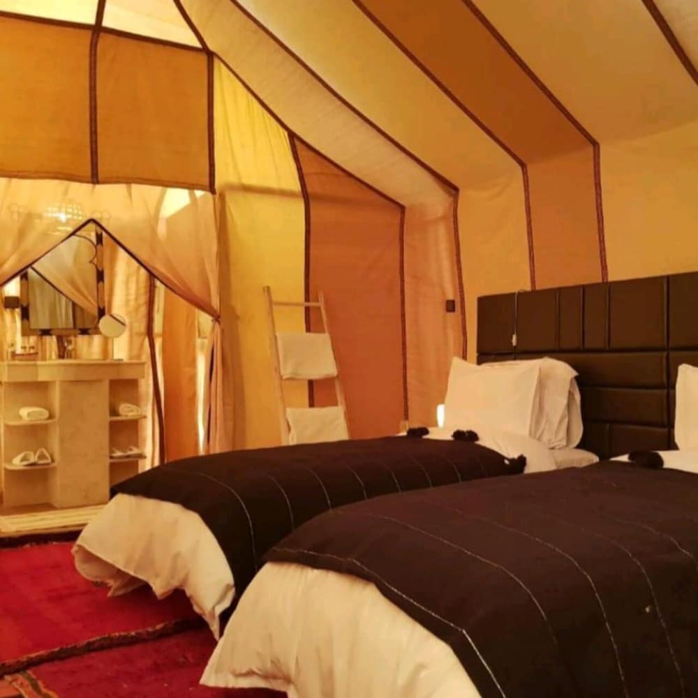 Les Pyramides Merzouga Camp