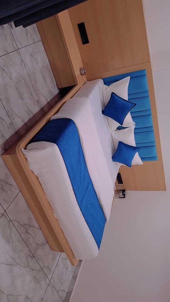 Hotel Revanta Inn