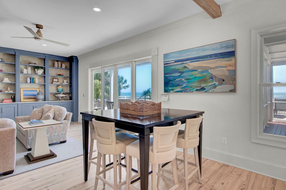 114 Ocean Boulevard by Avantstay Beachfront Infinity Pool Basketball Court Recently Renovated