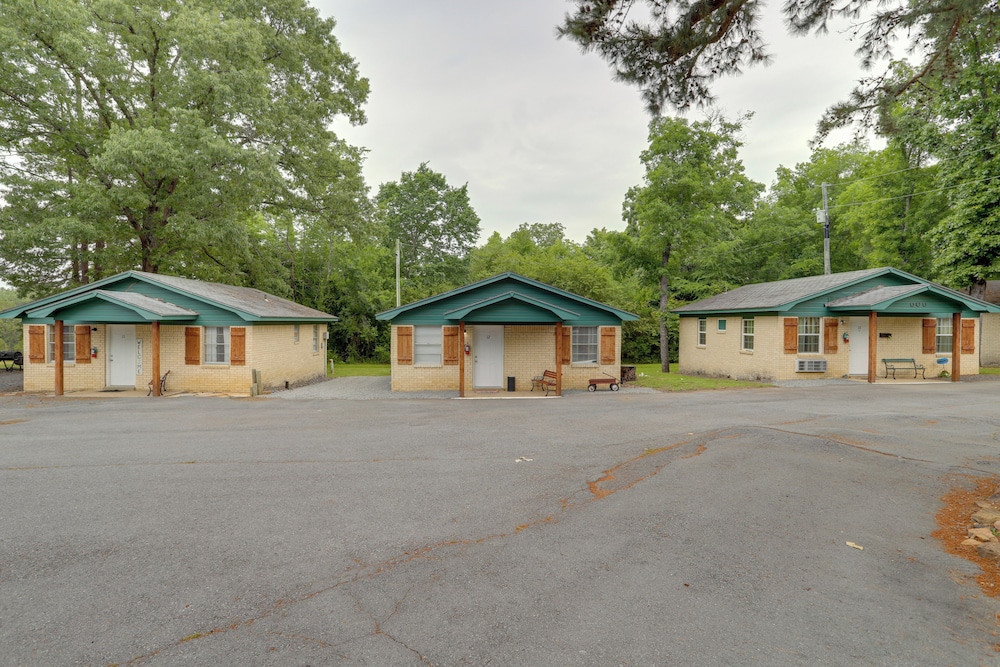 Fish, Boat, Hike: Cabin Near Greers Ferry Lake