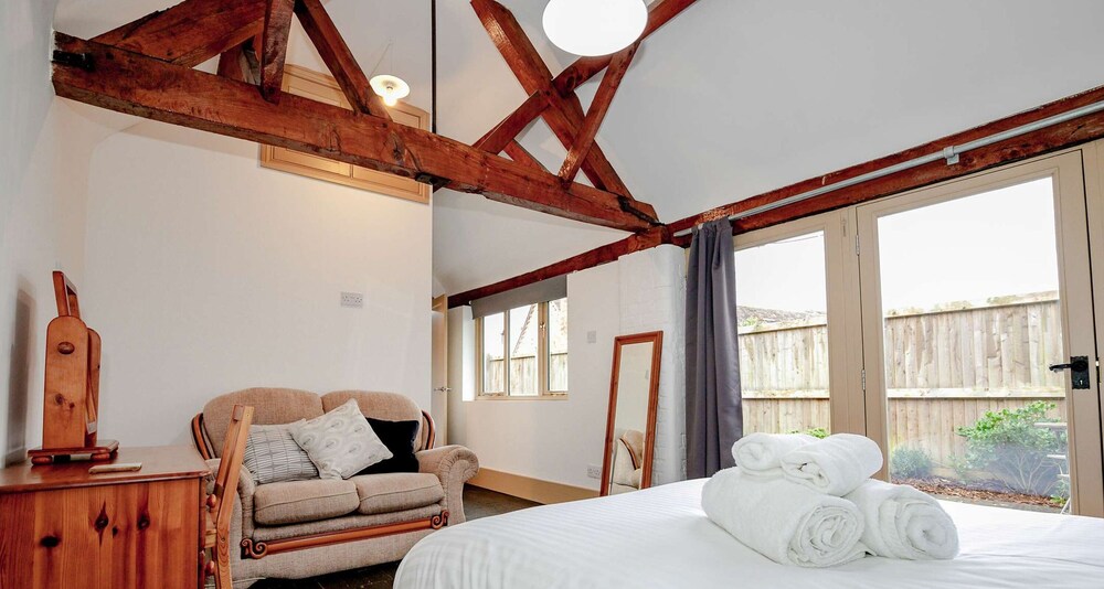 Host Stay Snodsbury Barn