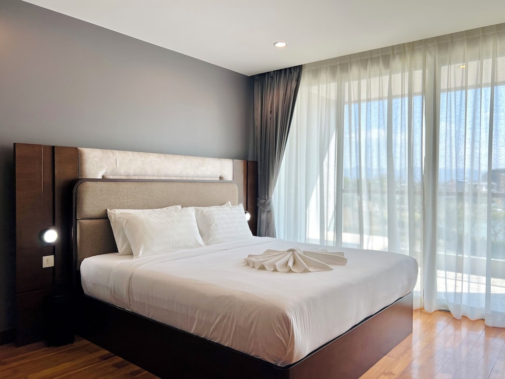 The Regent Bangtao by RESAVA