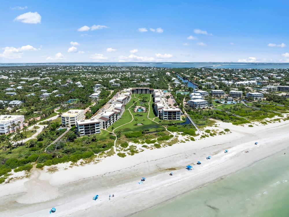 Loggerhead Cay 443 Pet Friendly on the Beach