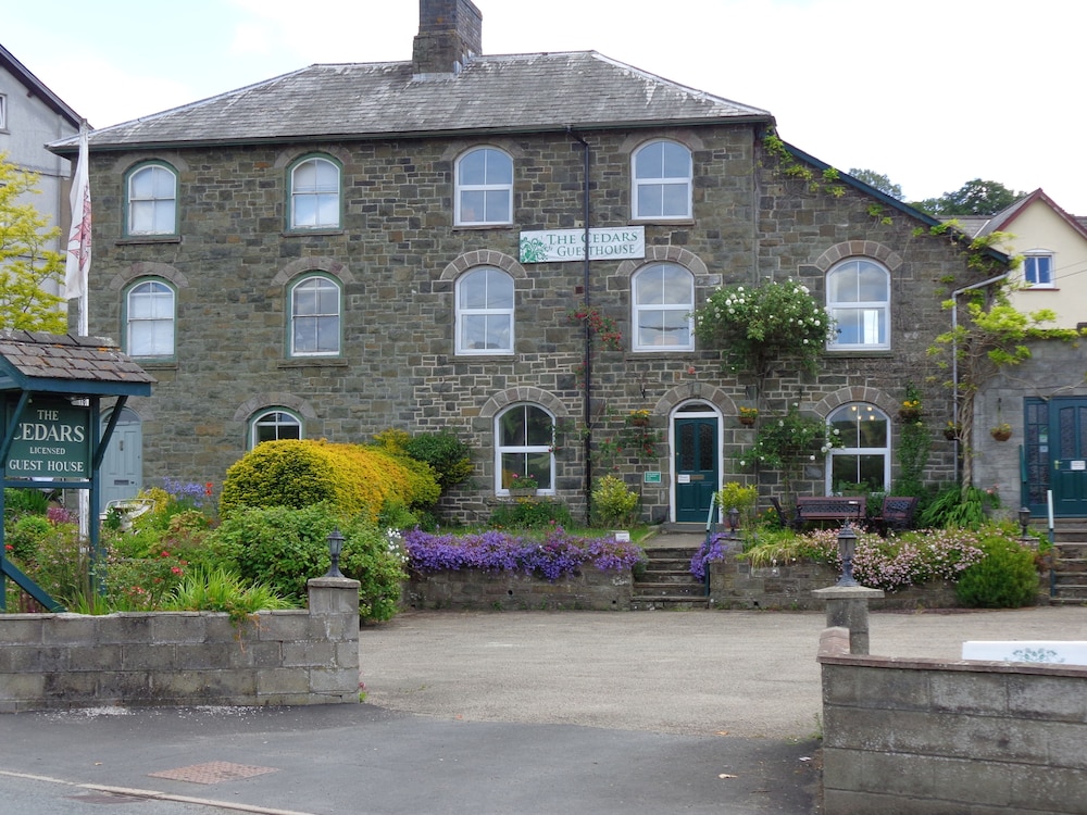 Cedars Guesthouse