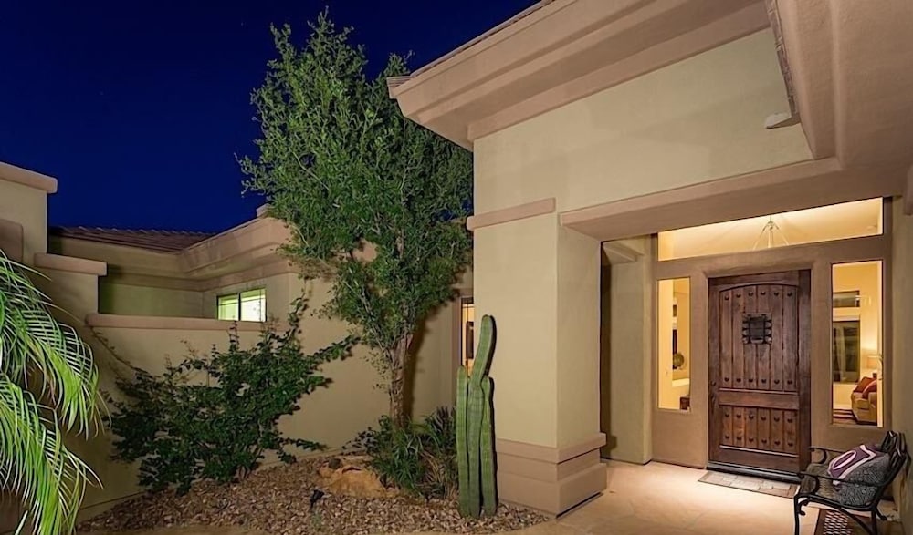 Caledonia Dreamin By Signature Vacation Rentals