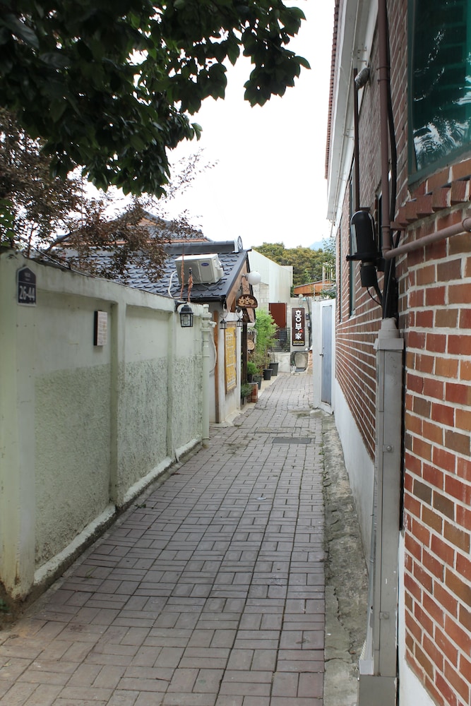 Hohomom Guesthouse