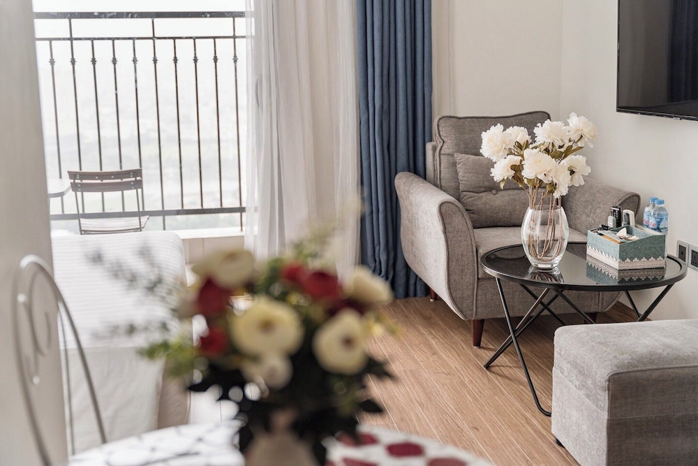 HMH - Vinhomes GreenBay Apartment