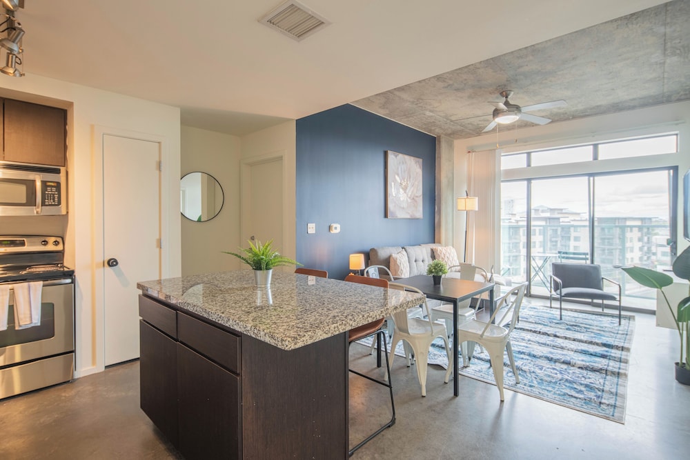 ROVE LIVING/KL - Roosevelt Point
